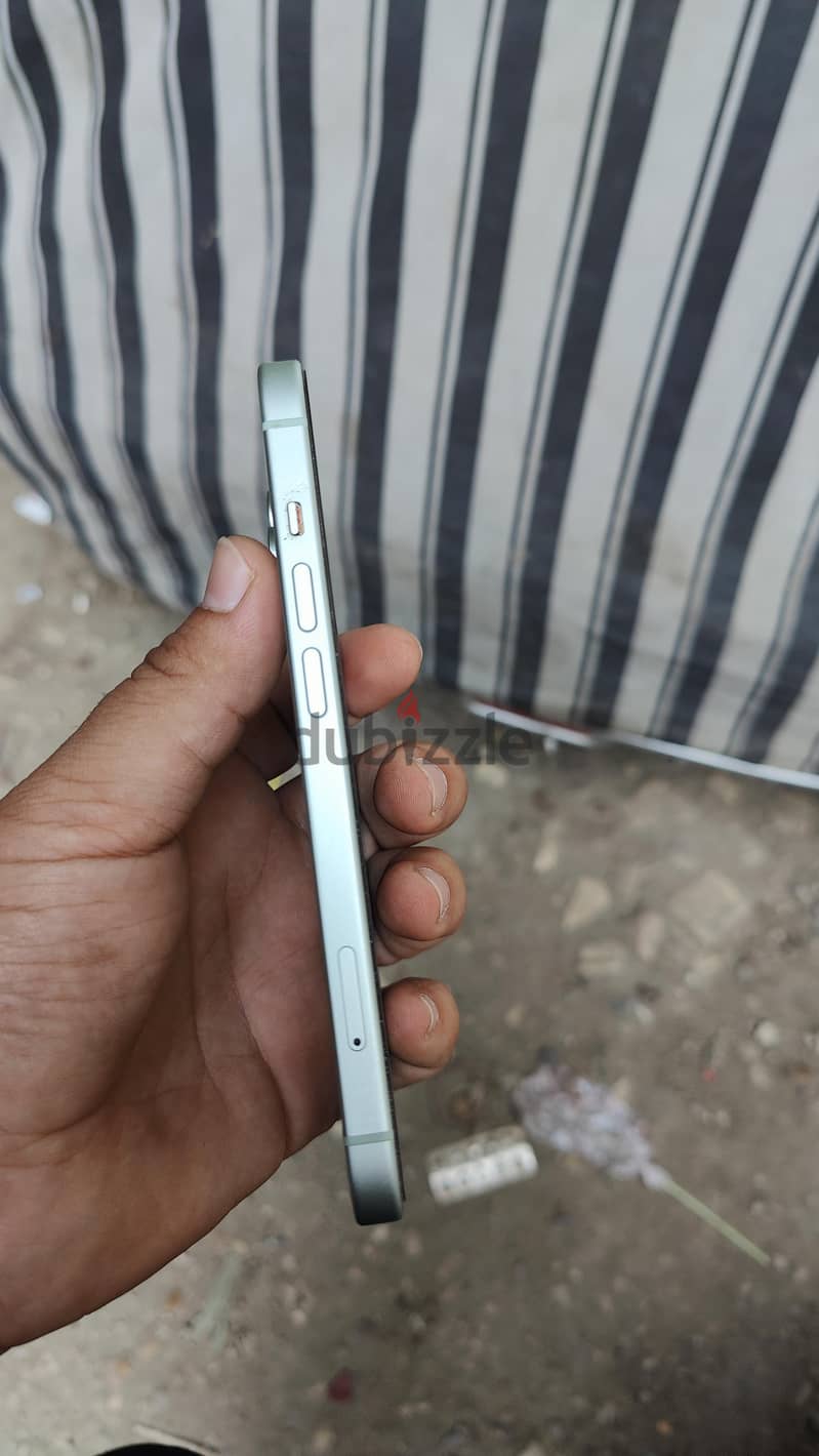 Apple - iPhone 15 4