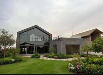 امتلك فورا فيلا وان ستوري بفيو لاند سكيب امام بيفرلي هيلز
