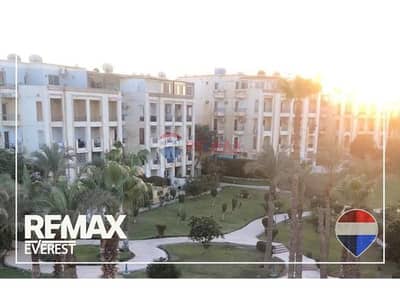 موقع مميز بالمرحلة الأولى مع إطلالة مباشرة على اللاندسكيب.