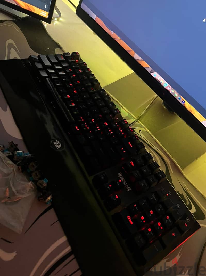 Redragon K569 Mechanical RGB 1