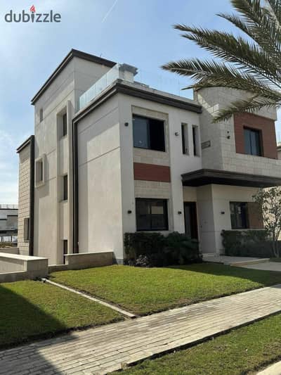 At the old price, a villa in Azar Compound minutes from the American University with a special view of the landscape and wide green spaces