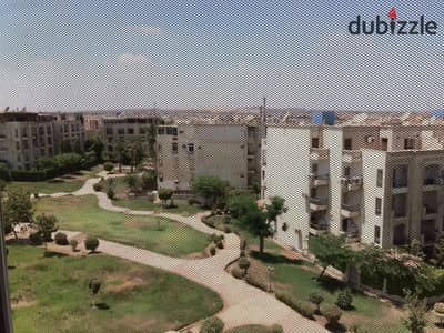 Townhouse for rent in Hadayek El Mohandessin Compound, Sheikh Zayed; includes kitchen and air conditioning.