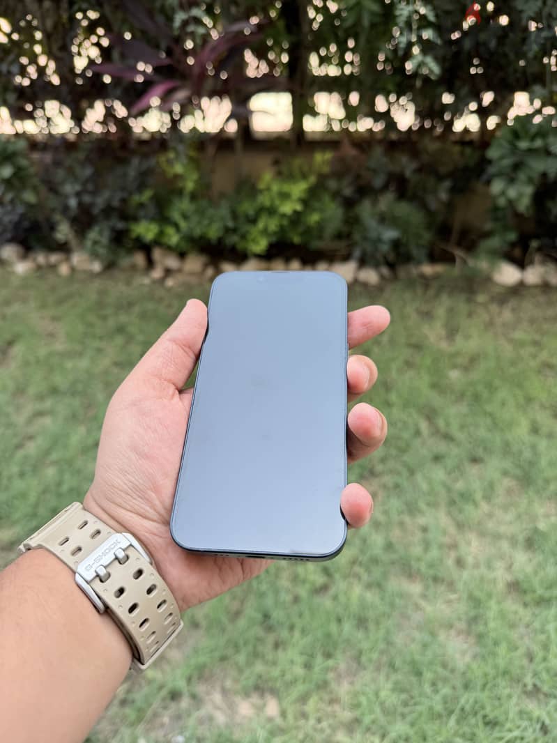 Apple - iPhone 14 128GB 2