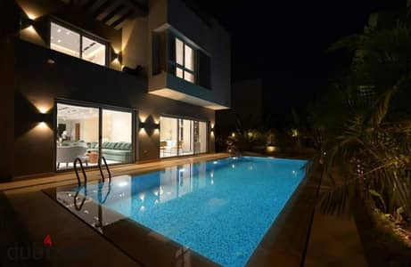 Townhouse 376m² ready to move , open view, for sale in a prime location in Shorouk City directly on the Suez Road, minutes from Madinaty and Open Air