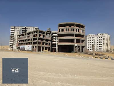 commercial for sale Prime location in Zahraa El Maadi Next to Wadi Degla Club, the British International School, and the Kuwaiti Mosque