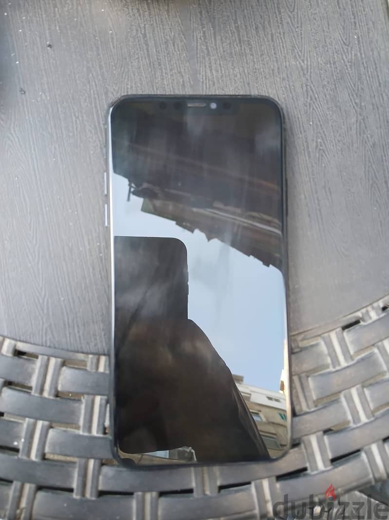 Apple - iPhone 11 Pro Max 1
