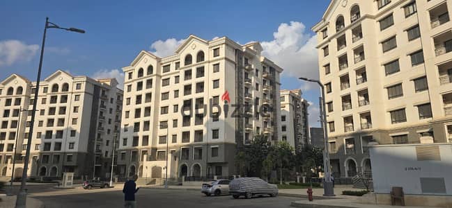 فرصه مميزه للبيع فى سيليا طلعت مصطفى استديو 49 متر