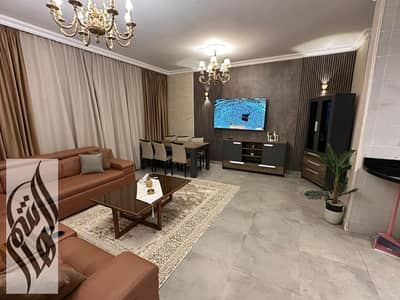 العربي: شقة مميزة 150م للإيجار في بريفادو، 3 غرف منهم ماستر و3 حمامات، فيو جاردن على السيل، قريبة من المسجد والخدمات، بسعر 60 ألف.
