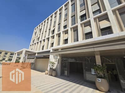 محل للإيجار 296م متشطب بالكامل - ميفيدا - القاهرة الجدبدة