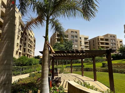 شقه للايجار 3 غرف متشطبه بالكامل جاهزه للسكن في كمبوند ذا سكوير التجمع الخامس The Square