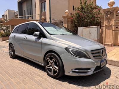Mercedes-Benz B200 2013