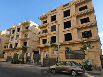 شقة مميزة للبيع 250 متر واجهتين فيو مفتوح | كمبوند زايد هايتس - الشيخ زايد