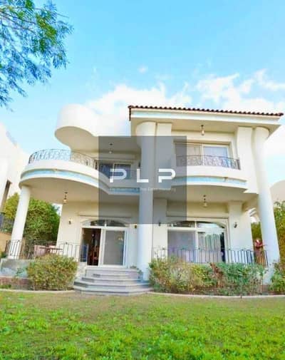 Standalone resale villa ready to move, located directly across from Gate 9 of Al Rehab, at a below-market price in the Golden Heights Compound