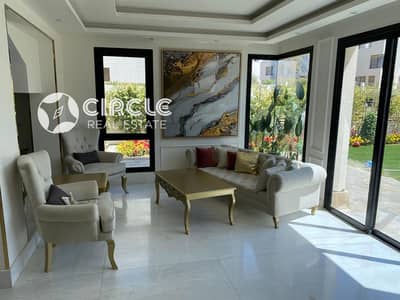 توين هاوس مفروش وتشطيب كامل للبيع في كمبوند فيلت سوديك  Villette Sodic التجمع الخامس المربع الذهبي بالقرب من الجامعة الأمريكية AUC