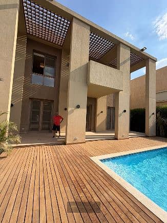 Standalone for rent Aligira compound Sheikh Zayed 5 rooms all master with kitchen and air conditioning