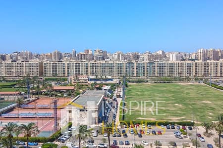 شقة للايجار بفيو على نادي سموحة بأرقي الكمبوندات
