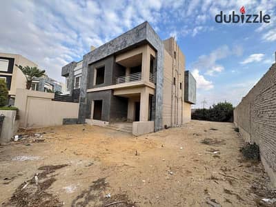 Luxury Villa in Al Karma 4 Next To Al Ahly Club and Beverly Hills and Hyper One