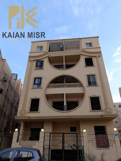 فرصة مميزة لامتلاك شقة بموقع راقٍ في المنطقة الرابعة بمدينة الشروق، مناسبة للسكن والاستثمار، مع إطلالة بحرية مميزة وفيو مفتوح على جاردن