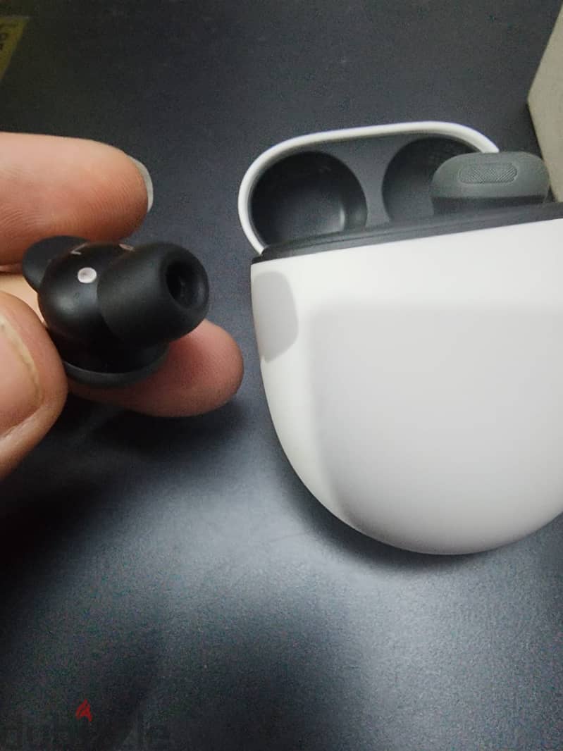Google buds pro 2 /  open box 3