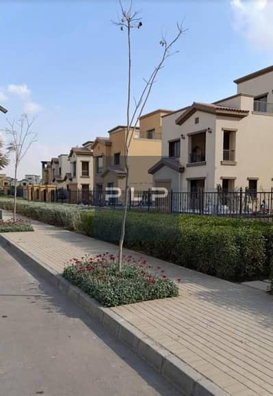 فيلا ستاندالون للايجار بأقل سعر متشطبه بالكامل الترا سوبر لوكس جاهزه للسكن في كمبوند ميفيدا اعمار بأقل سعر في السوق