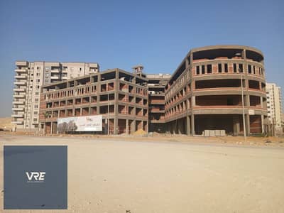 With a down payment starting from 10% and installments up to 5 years, a commercial shop is for sale on the main street in the heart of Zahraa El Maadi