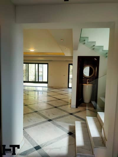 Townhouse City Villa Corner overlooking the spine for rent in westown sodic beverly hills