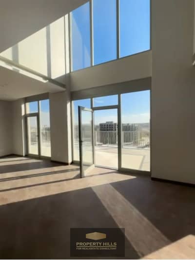 Receive immediately the last available apartment with Crown Plaza services finished with air conditioning directly on the axis next to Arkan Plaza Receive immediately the last available apartment with Crown Plaza services finished with air conditioning directly on the axis next to Arkan Plaza