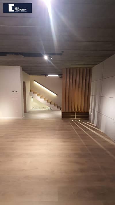 Triplex For Sale Fully Finished Super Lux Perfect View Ready To Move in Sodic Eastown - New Cairo
