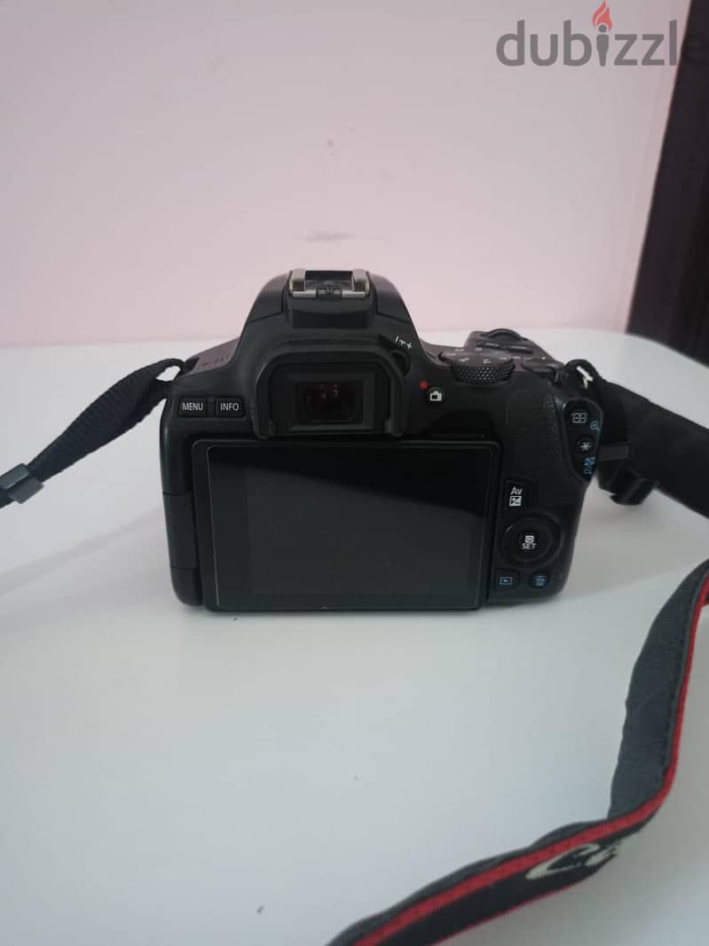 Canon 250 D 4