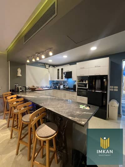 3-bedroom apartment for sale in Regents Square Compound, Fifth Settlement, Cairo; ultra-super-lux finish, available with the longest installment plan.