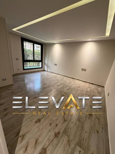 Apartment for rent 3bd with Garden Semi furnished  in azad