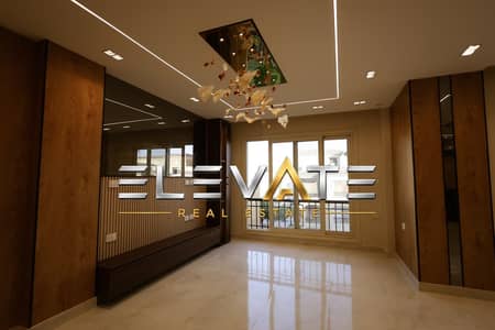 Furnished penthouse with distinctive finishing, four rooms in Compound Stone