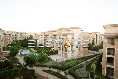 Apartment for rent 3 rooms super lux finishing in Compound Stone