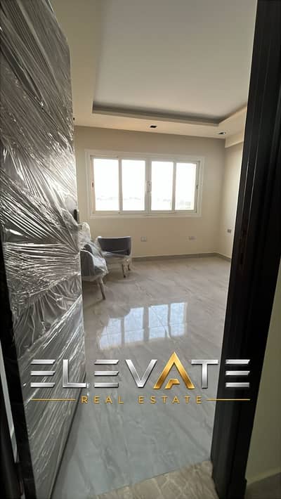 Apartment for rent with three rooms in an incredible area and excellent finishing in the Mountain View Hyde Park compound Apartment for rent with three rooms in an incredible area and excellent finishing in the Mountain View Hyde Park compound
