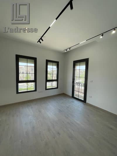  Long-Term Rent: Prime Villa in Celia 