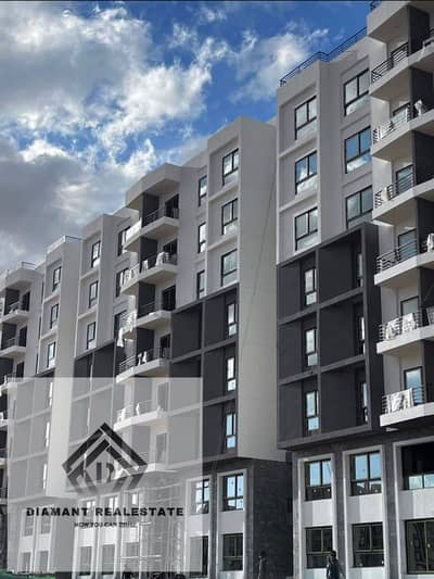 With 40% discount, Receive Apartment 3Bed Bahri Finished VIP with lowest price per meter in R7, with installments up to 10 years