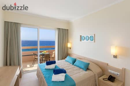 Installment over 8 years, a stunning finished chalet in the North Coast, two rooms and a bathroom overlooking the sea