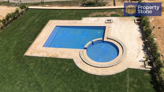فيلا فاخرة للإيجار في قطامية ديونز | 900م | 7 غرف | حمام سباحة 75م² | حديقة خاصة