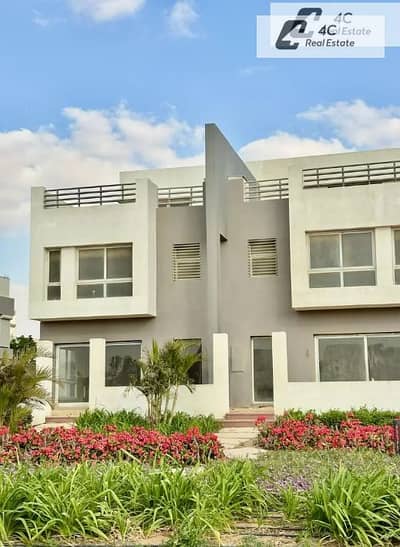 Twin house 280m resale in installments in Hyde Park, Fifth Settlement, next to Mivida - open view landscape, ready for viewing and handover