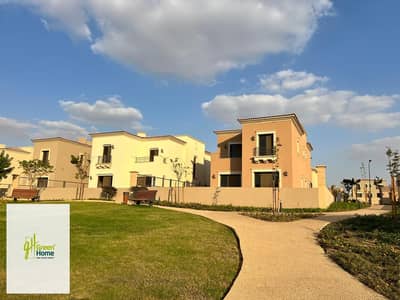 Ready to move  town house corner For sale in City Gate New Cairo