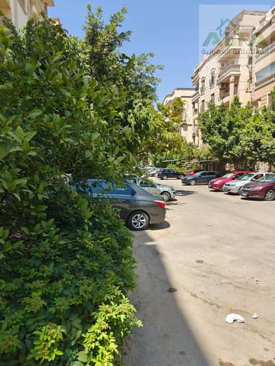 شقة للبيع في التجمع الخامس النرجس عمارات استلام فورى نص تشطيب