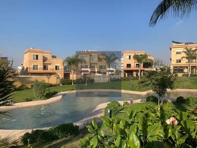 Townhouse villa, 350 sq m, for sale in Leroy Compound. Ultra-super-lux finished, ready to move in, at the lowest price on the market.