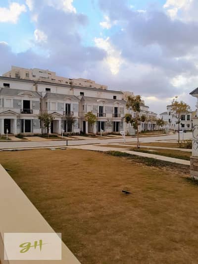 Town House Ready to Move for Sale in Mountain View Hyde Park New Cairo