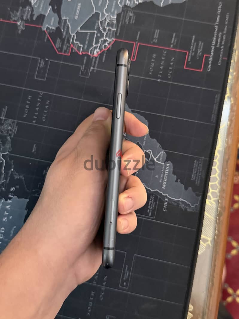 Apple - iPhone 11 1