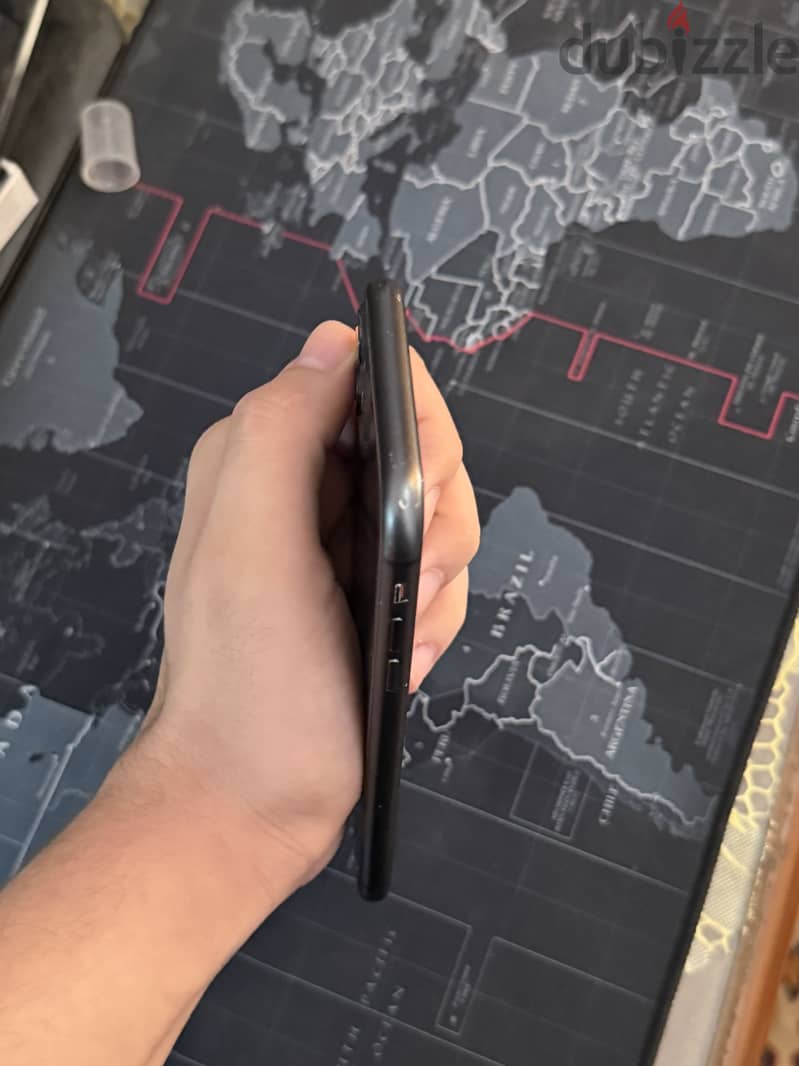 Apple - iPhone 11 2