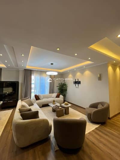 شقة للبيع تشطيب فندقى دايركت لاجون فيو - في قلب الشروق قسط 7 سنوات