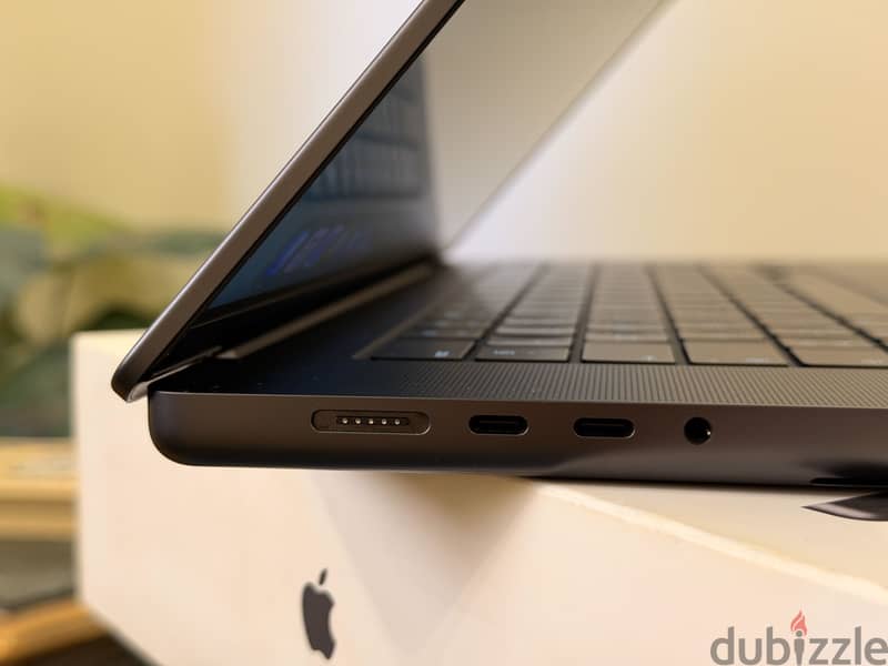 MacBook M3 Max 16-inch 3