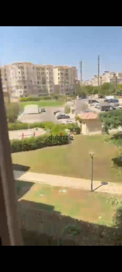 Apartment for sale in Madinaty 136 meters 3 bedrooms and 2 bathrooms in the distinguished area B1 directly on services and the mosque, ultra super luxury finishes