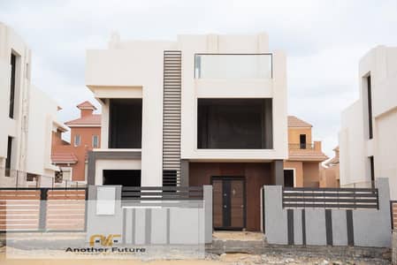 Townhouse villa ready to move located next to Palm Hills and Mountain View installment plan available includes a 70 meter Garden Townhouse villa ready to move located next to Palm Hills and Mountain View installment plan available includes a 70 meter Garden