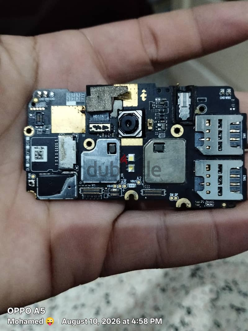 Infinix Hot 4 1